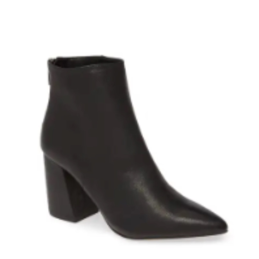 Vince Camuto Benedie Pointed Toe Bootie in Black - Size 8